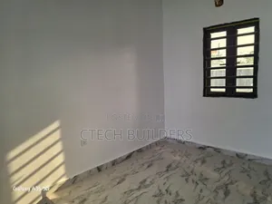 2bdrm Block of Flats in Benin City for rent
