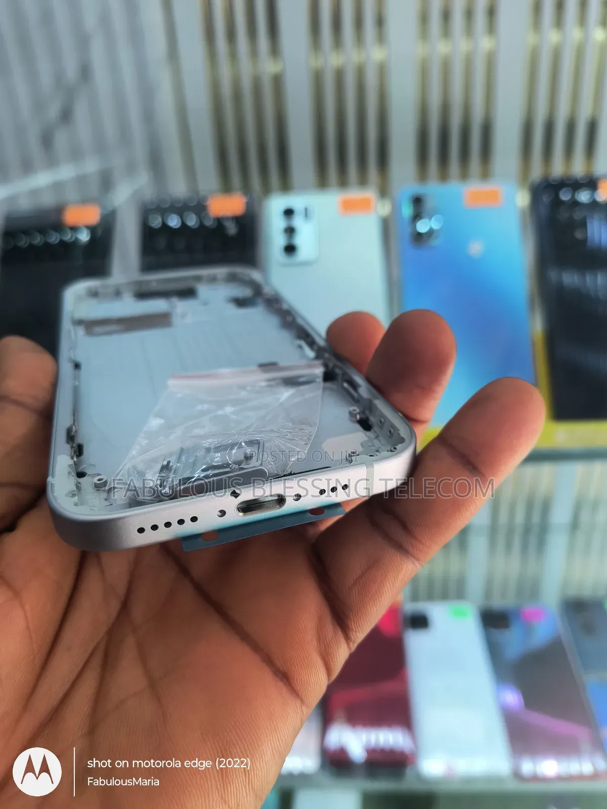 iPhone 15 Complete Carcass