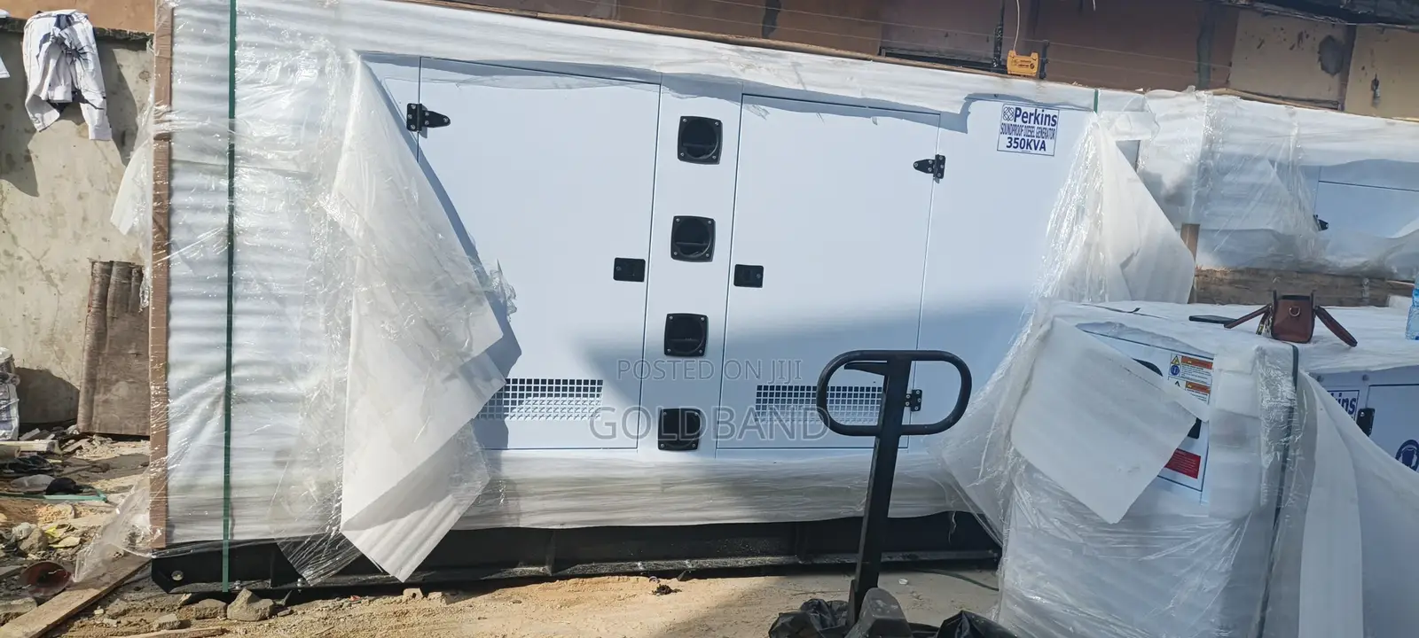 350kva Perkins Soundproof Diesel Generator