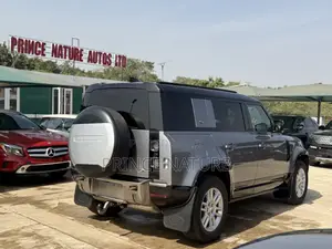Land Rover Defender 130 P400 S 2025 Gray