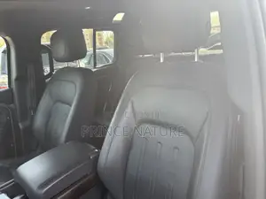 Land Rover Defender 130 P400 S 2025 Gray