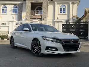 Honda Accord Sport (2.0L 4cyl Turbo 6M) 2019 White