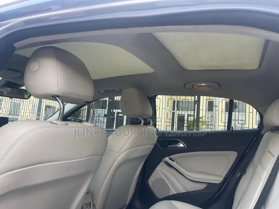 Mercedes-Benz GLA 250 2016 Gray