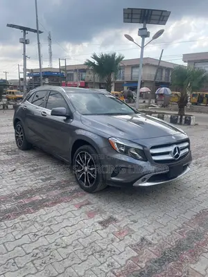 Mercedes-Benz GLA 250 2016 Gray