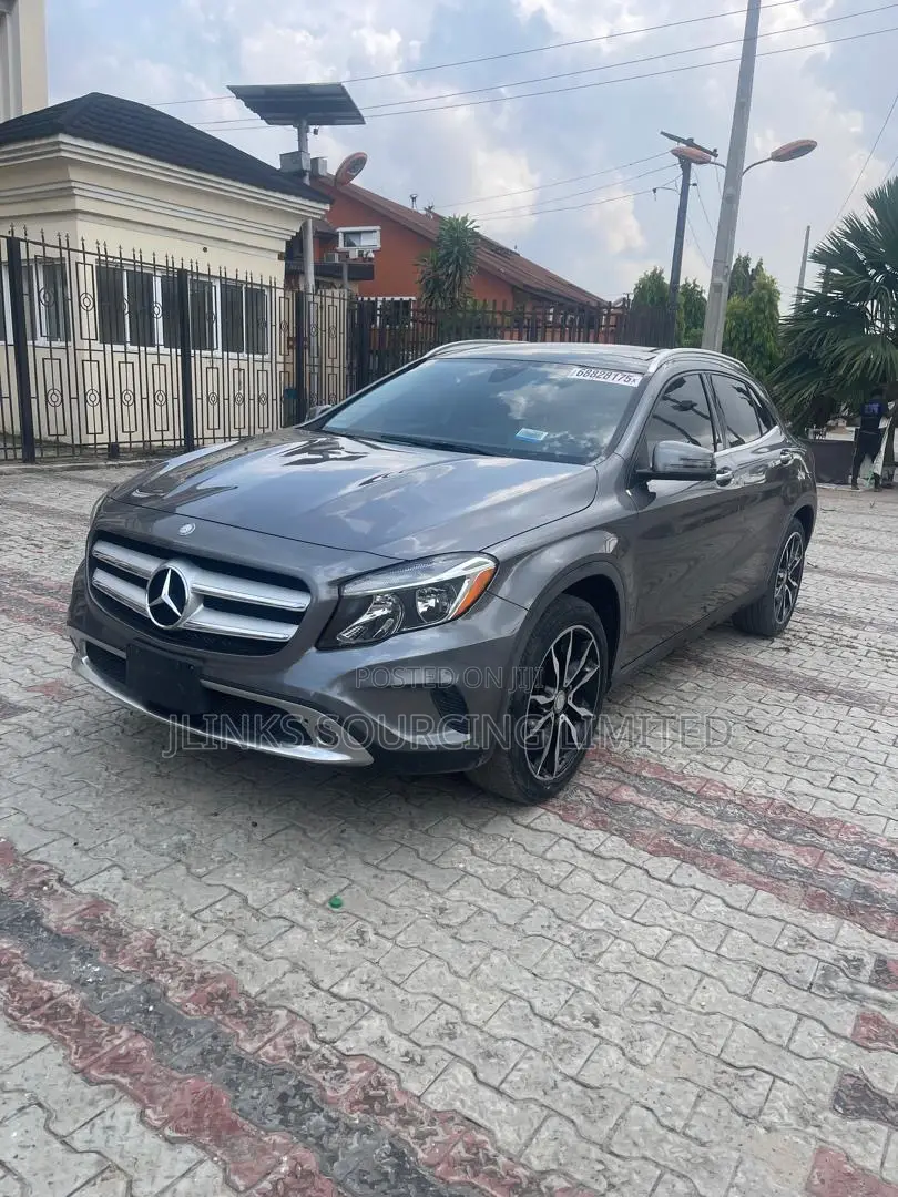 Mercedes-Benz GLA 250 2016 Gray