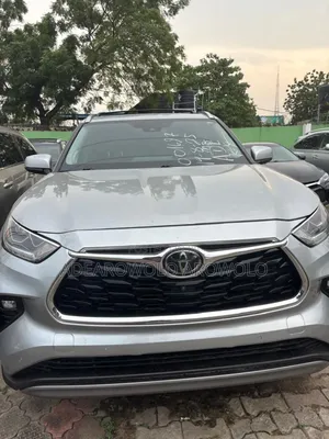 Toyota Highlander Platinum AWD 2020 Silver