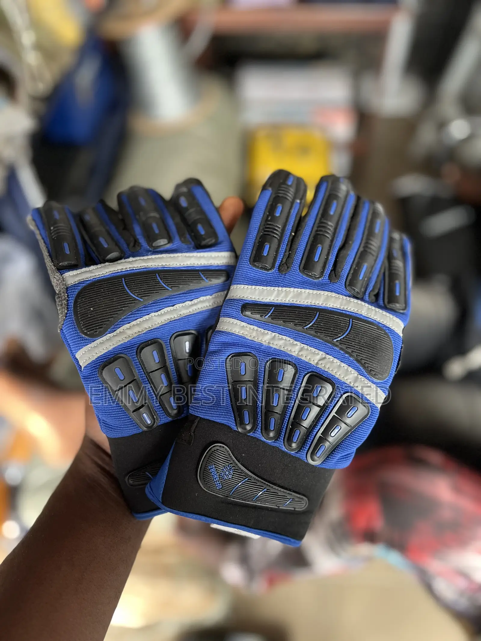 Heavy-Duty Impact-Resistant Work Gloves