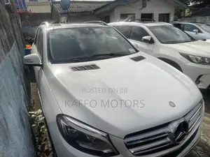 Mercedes-Benz GLE-Class GLE 350d 4MATIC 2016 White
