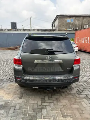 Toyota Highlander 2013 Green