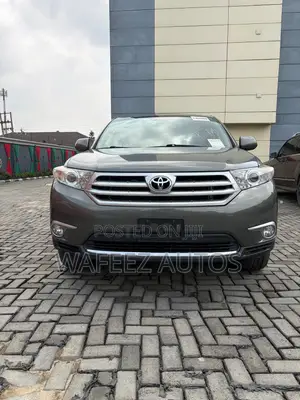 Toyota Highlander 2013 Green