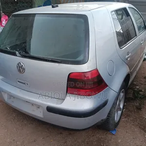 Volkswagen Golf 1.6 FSI Comfortline Automatic 2005 Silver