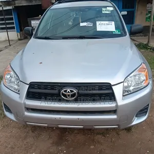 Toyota RAV4 2.5 2011 Silver