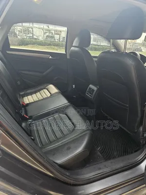 Volkswagen Passat 2015 Gray
