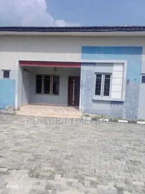 3bdrm Bungalow in Peak Park Estate for rent