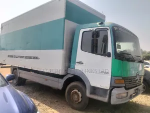 Mercedes-Benz Atego 2005 Gray