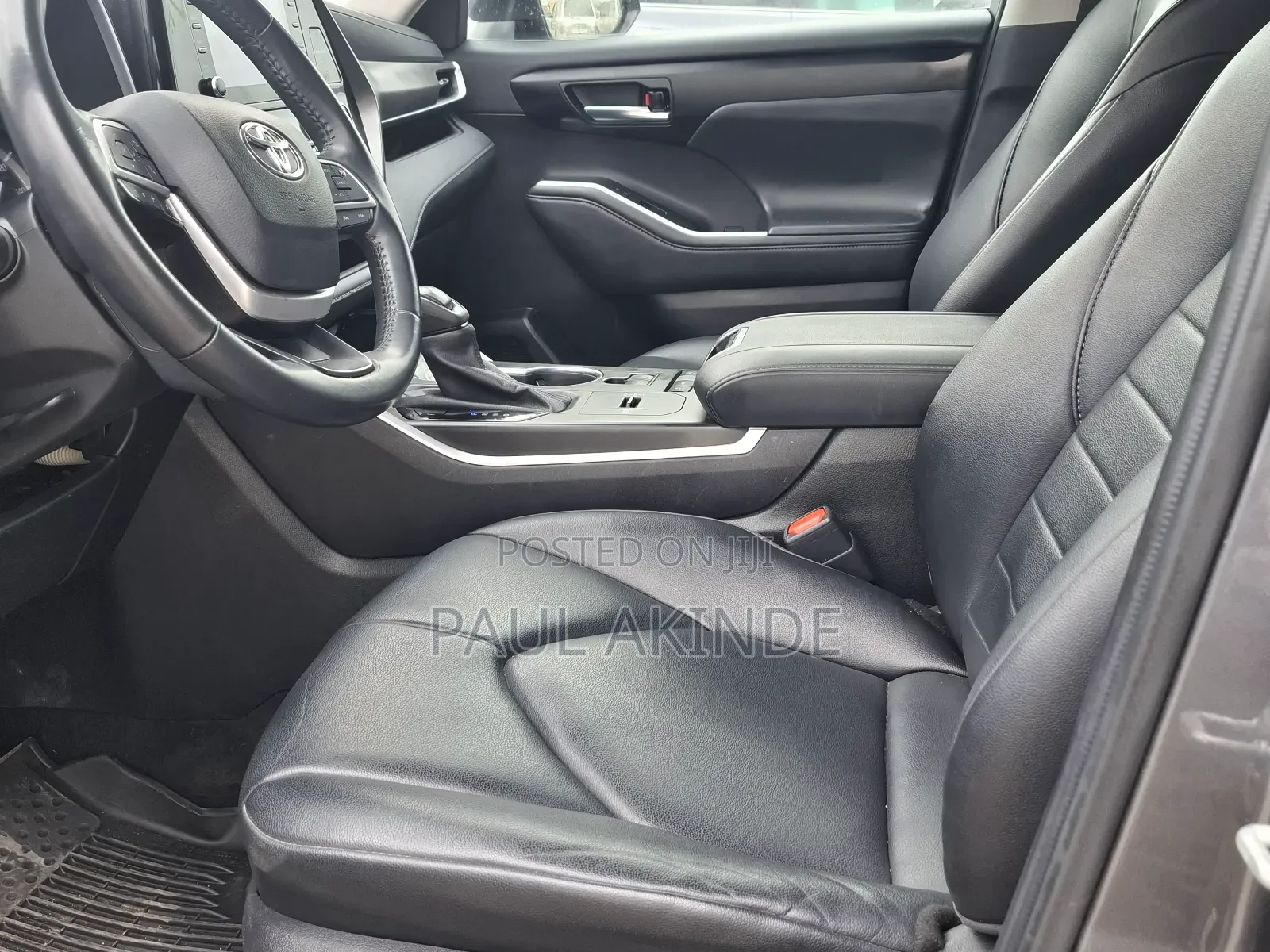 Toyota Highlander XLE 2022 Gray