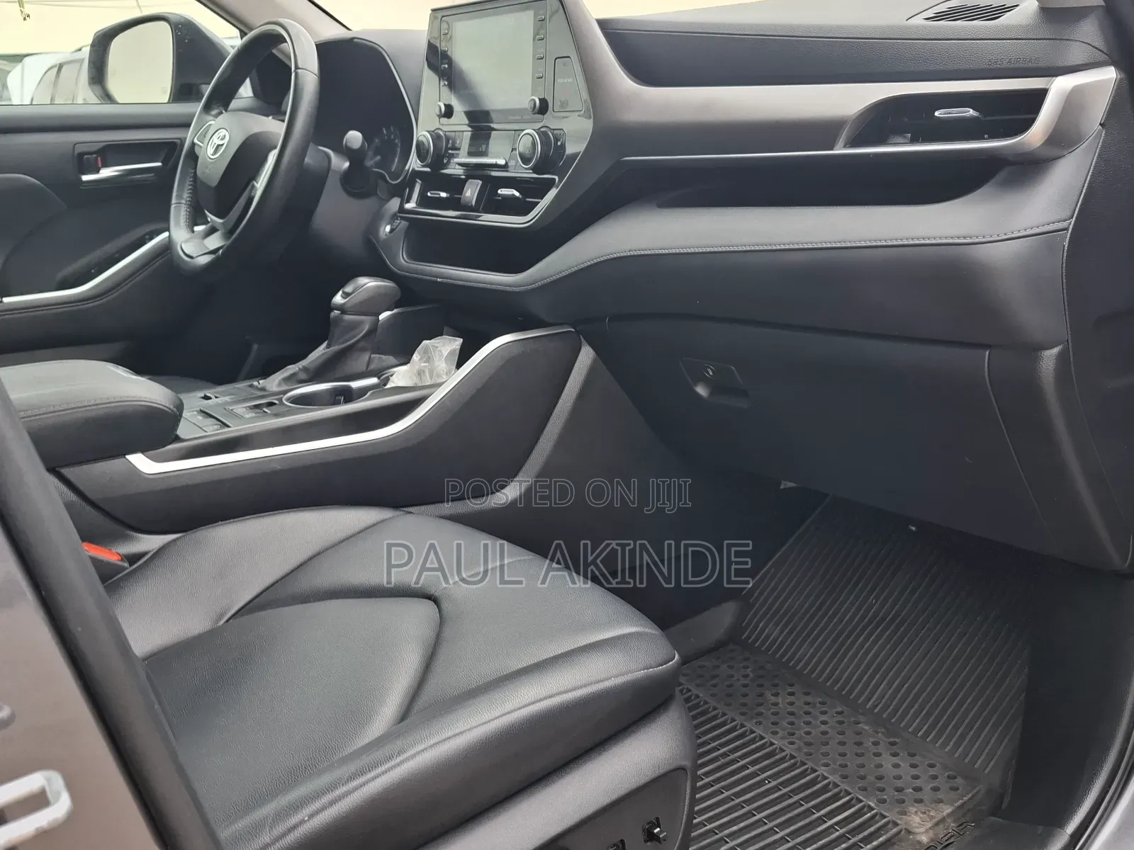 Toyota Highlander XLE 2022 Gray