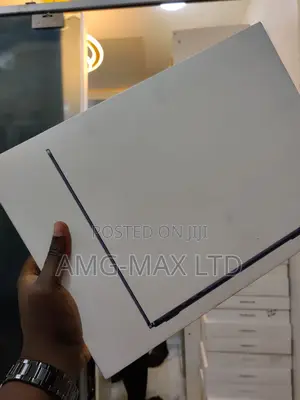 New Laptop Apple MacBook Air 2025 M4 15-inch 32GB Apple M4 SSD 512GB