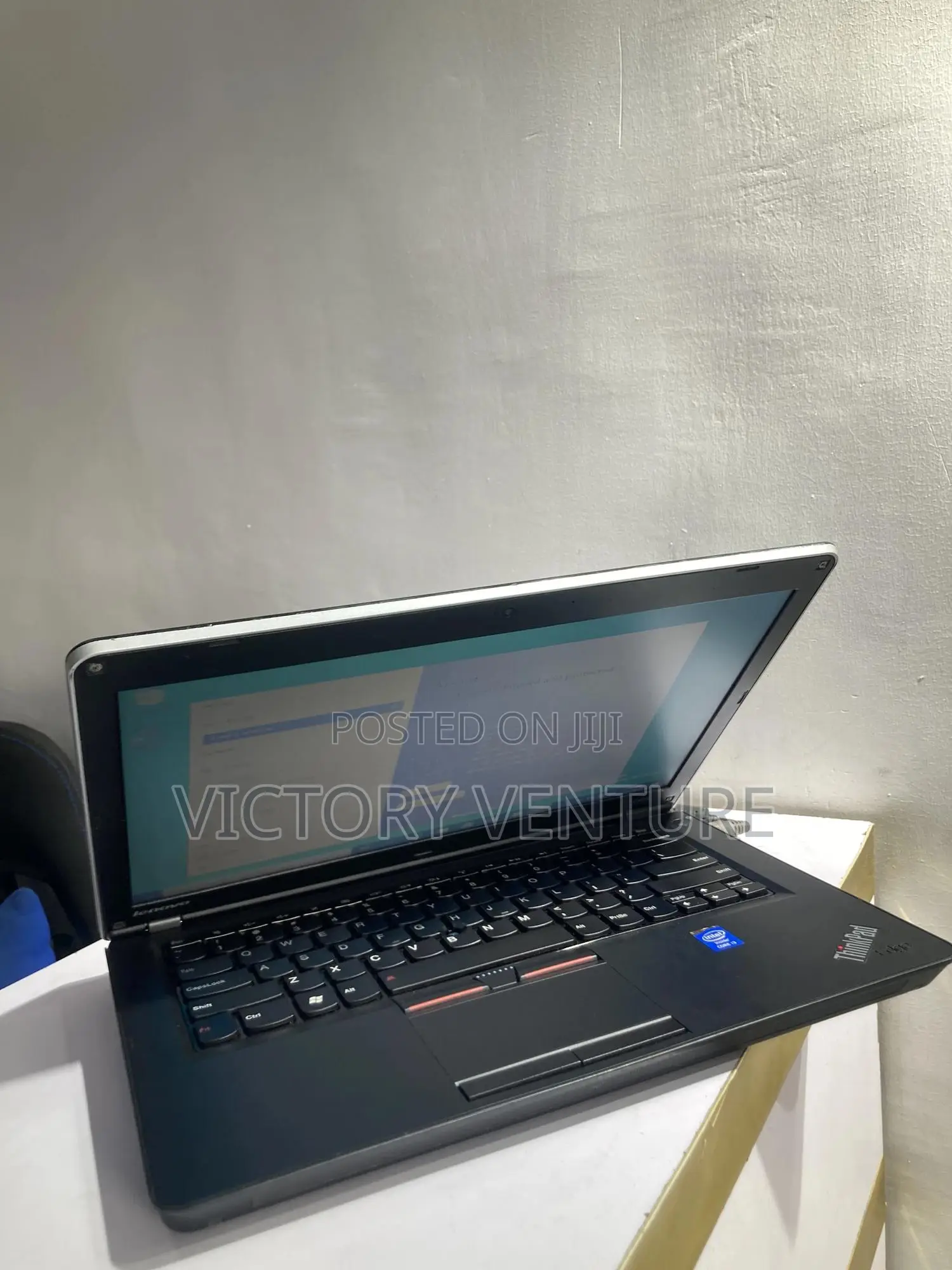 Laptop Lenovo ThinkPad Edge E420 8GB Intel Core I3 HDD 320GB