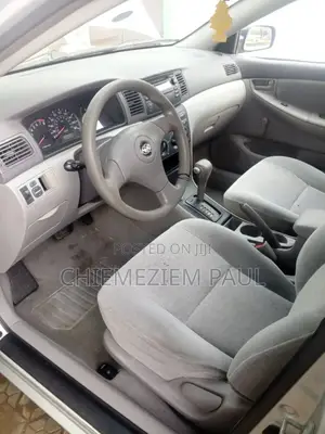 Toyota Corolla LE 2004 Silver