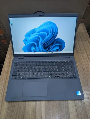 Laptop Dell Latitude 3550 16GB Intel Core i5 SSD 512GB