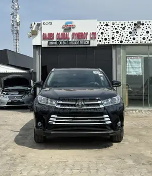 Toyota Highlander XLE 4dr SUV AWD (3.5L 6cyl 6A) 2014 Black
