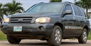 Toyota Highlander V6 4x4 2005 Gray