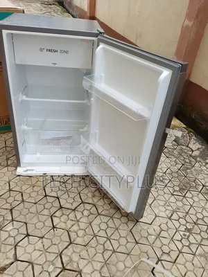 ‎3. Hisense 90l Mini Refrigerator Bbq7n – Ideal for Room and Office