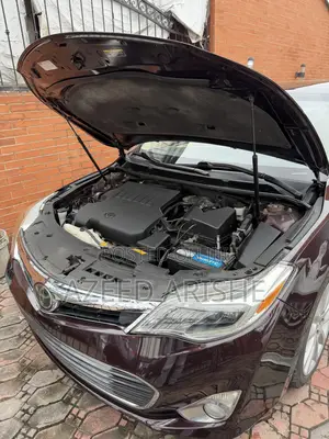 Toyota Avalon Limited Sedan FWD (3.5L 6cyl 6A) 2013 Brown