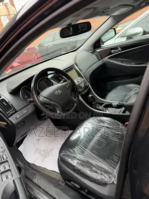 Hyundai Sonata Limited 2.0T Sedan (2.0L 4cyl 6A) 2013 Black