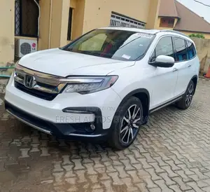 Honda Pilot Touring 7-Passenger 2021 White