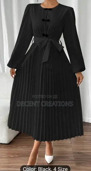 Mid - Year Promo: New Black Pleated Gown, Size Xxl.