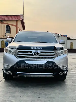 Toyota Highlander Limited 2012 Silver