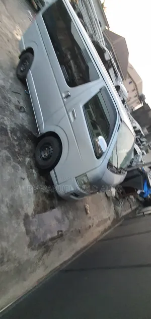 Toyota HiAce 2006 Silver
