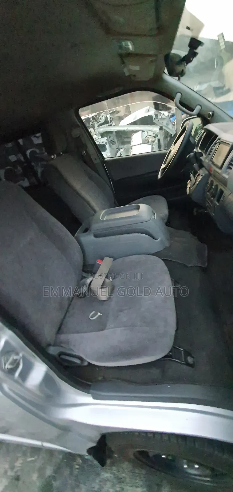 Toyota HiAce 2006 Silver