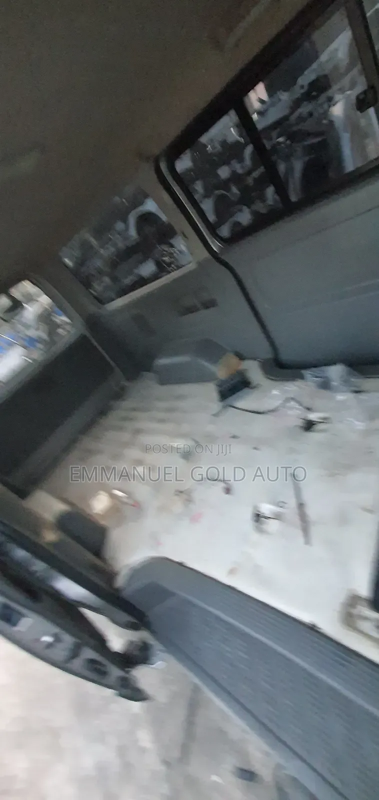 Toyota HiAce 2006 Silver