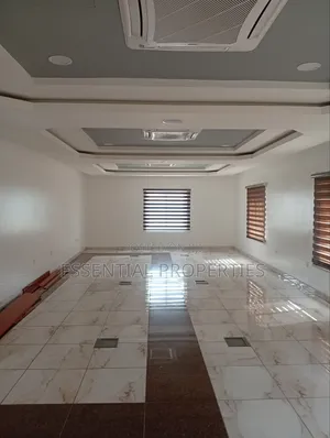 Executive Lovely, Standard Spacious Office Space at Off Allen