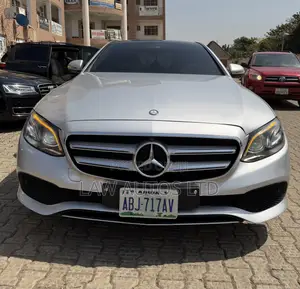Mercedes-Benz E300 2017 Silver