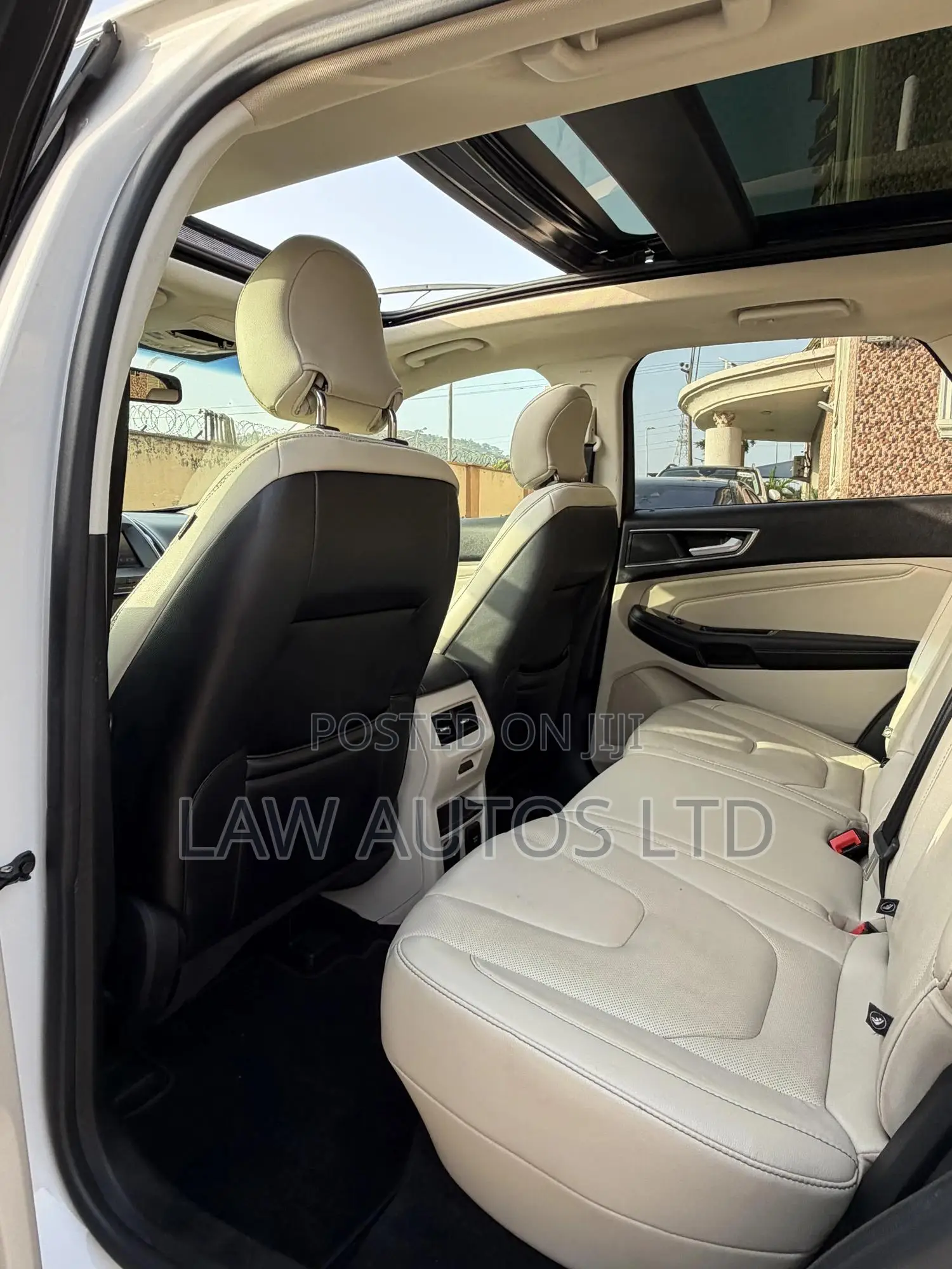 Ford Edge Titanium 4dr AWD 2017 White