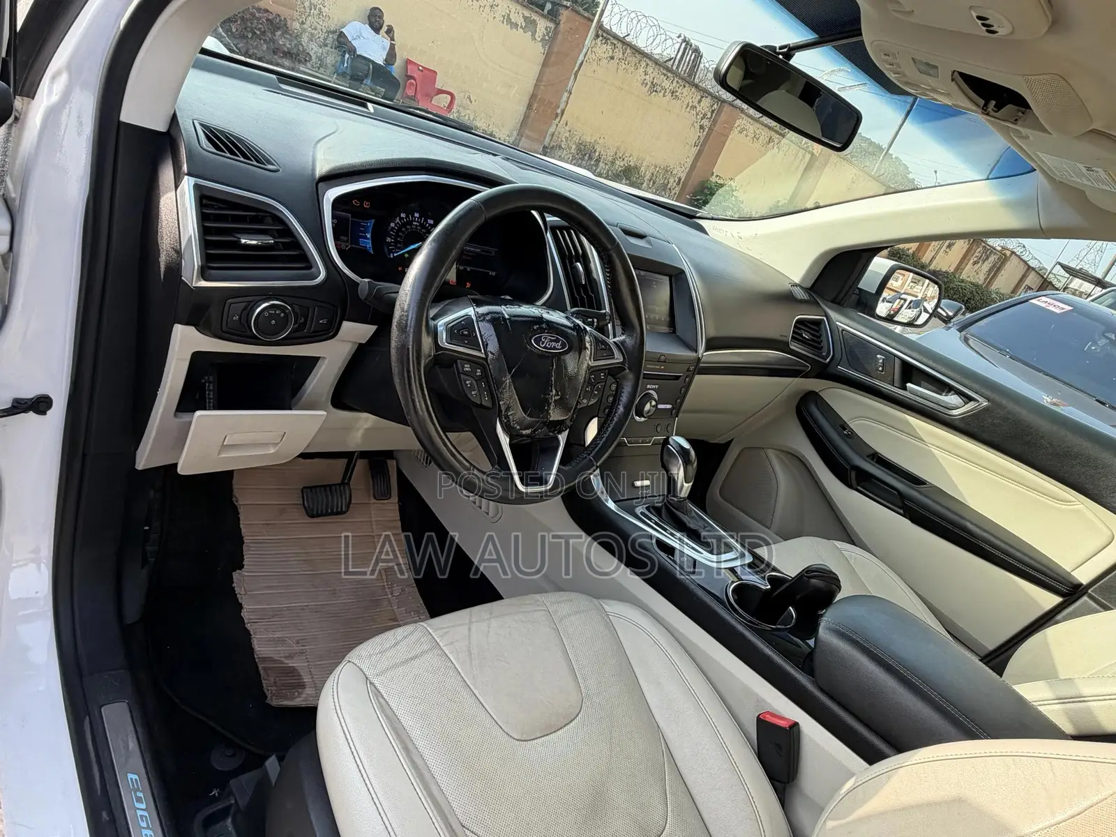 Ford Edge Titanium 4dr AWD 2017 White