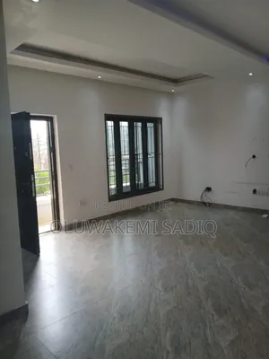 5bdrm House in Ikeja Gra for rent
