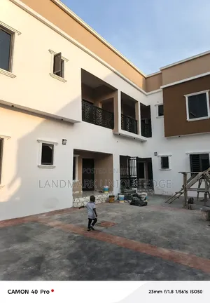 2bdrm Block of Flats in Sports City, Ushafa for rent