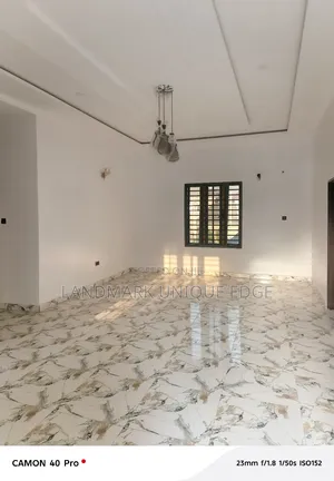 2bdrm Block of Flats in Sports City, Ushafa for rent