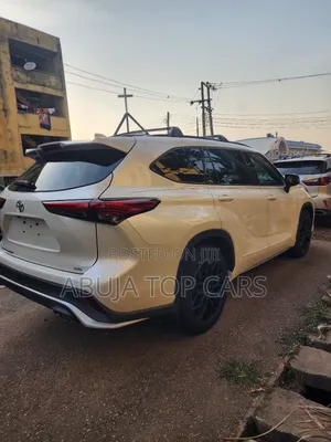 Toyota Highlander XSE 2021 White