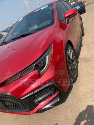 Toyota Corolla SE 2021 Red