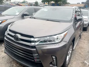Toyota Highlander 2018 Gray