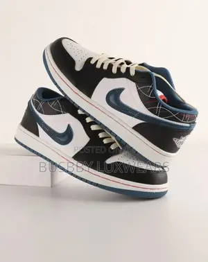 Air Jordan 1 Low Se Industrial Blue Sneakers