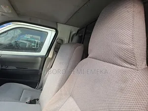 Toyota HiAce 2005 White