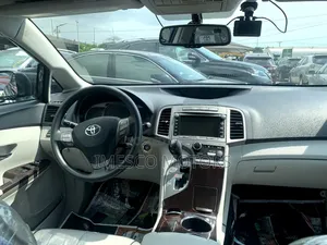 Toyota Venza LE AWD 2013 Gray