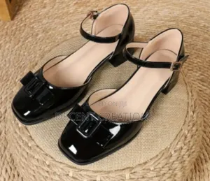 Mid - Year Promo: New Black Chunky Heel Women's Shoes. Size 41
